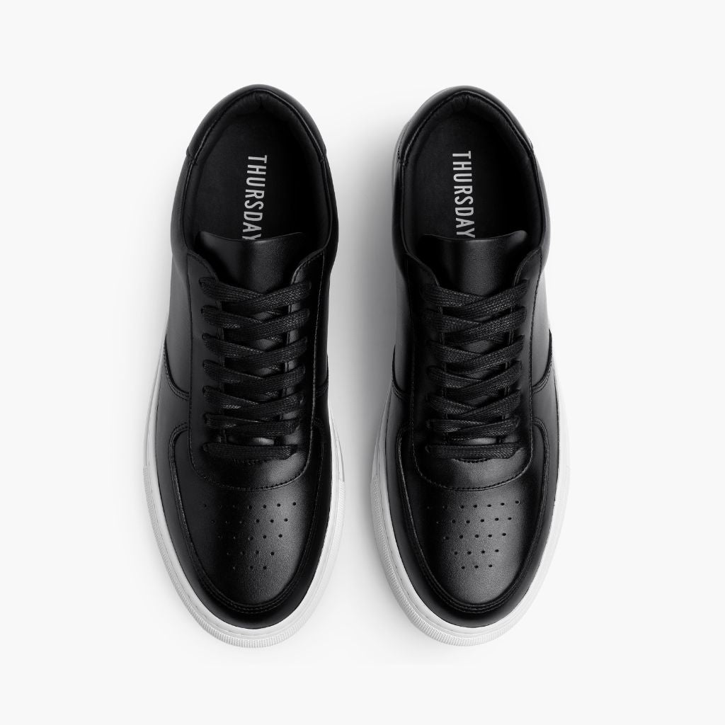 Court Black Leather Sneakers - Усиленный задник и точная двойная строчка
