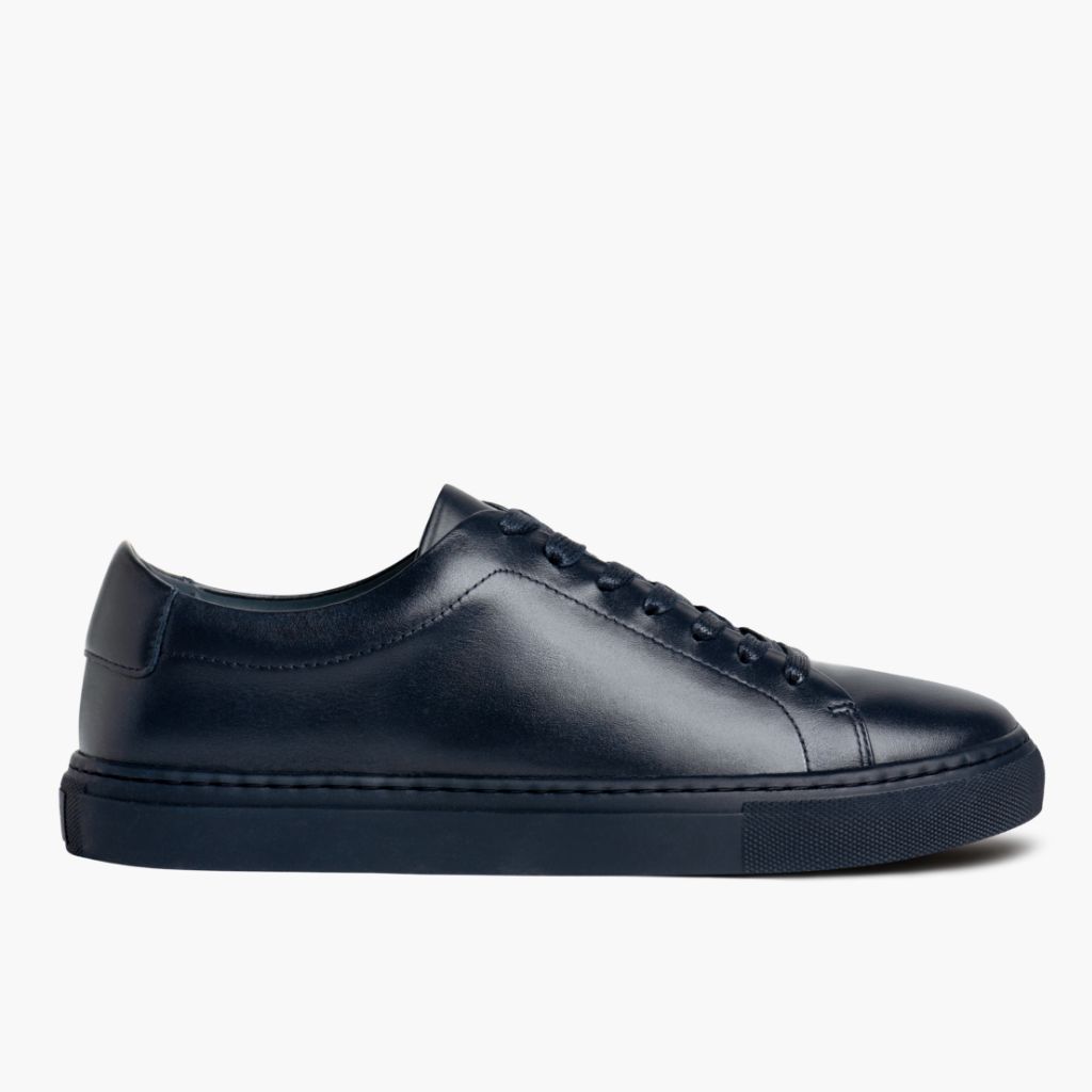 Navy Full-Grain leather Sneakers - Рантовая конструкция Goodyear Welt и носок обуви