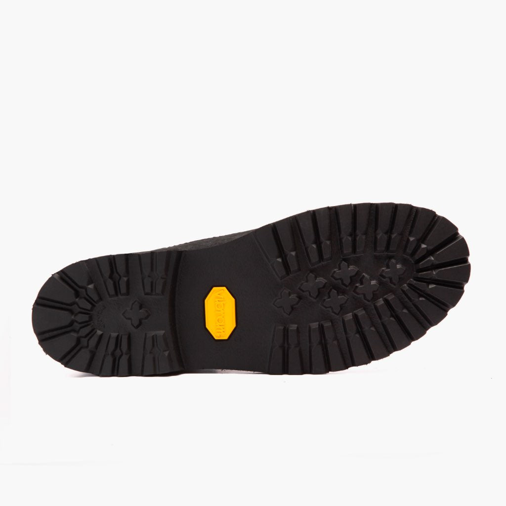 High-Traction Rubber Outsole & Lug Tread Pattern on Explorer Черный Matte Кожаные ботинки для Мужчин
