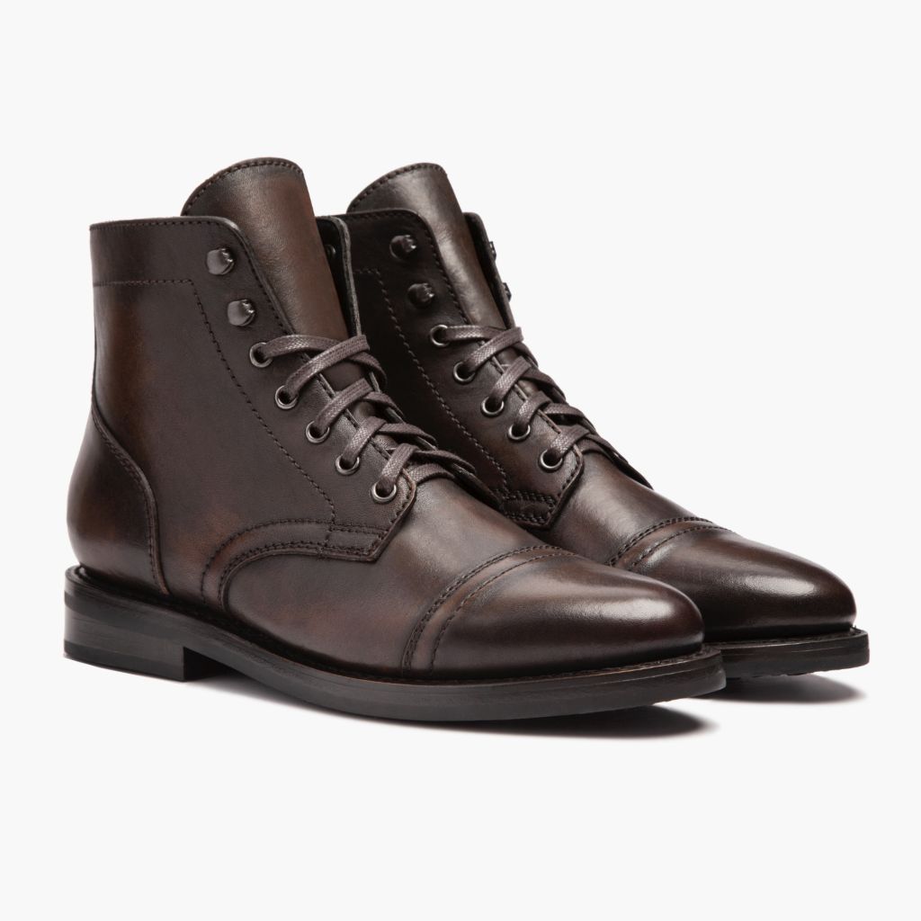 Black Full-Grain leather Boots - Рантовая конструкция Goodyear Welt и носок обуви