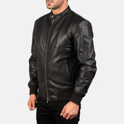 
Black Cowhide (Torso) &Amp; Goatskin (Sleeves) Leather Bomber Jacket - Вид сзади, подчеркивающий посадку по плечам и ровный край