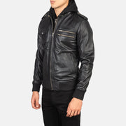 
Black Sheepskin Leather Bomber Jacket - Вид сзади, подчеркивающий посадку по плечам и ровный край