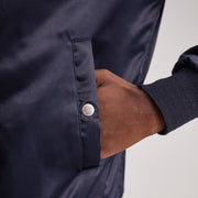 
Вид подкладки Showing Quilted Polyester Lining & Два функциональных внутренних кармана