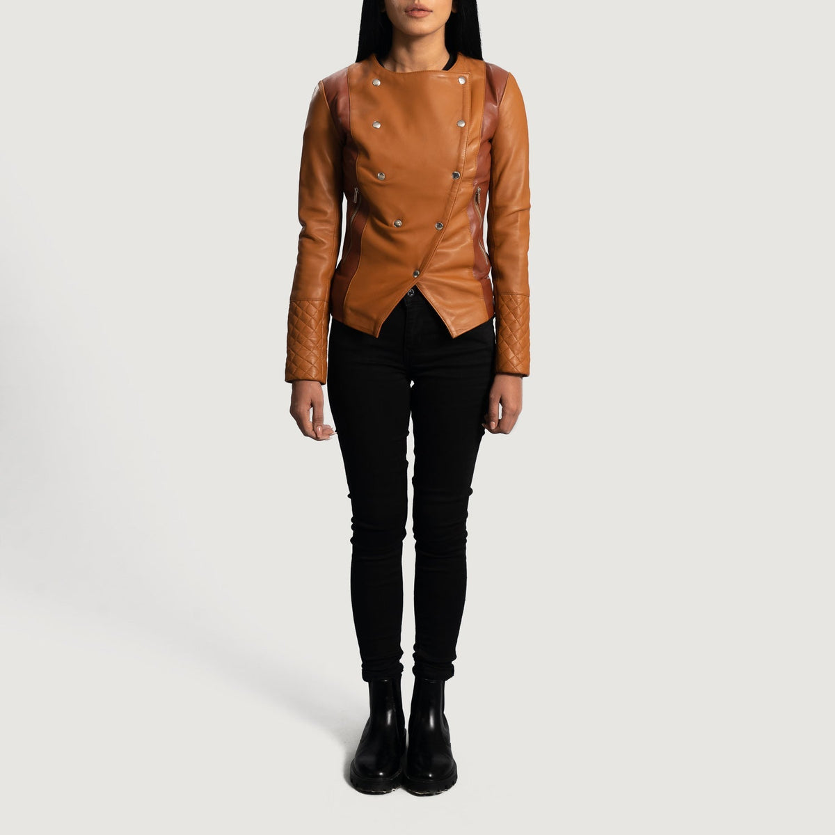
Крупный план деталей of Classic Collar & Button Hardware on County Рыжий Overlap Кожаная куртка для Женщин