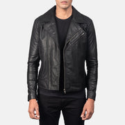
Danny Quilted Brown Leather Biker Jacket in Distressed Brown Goatskin Leather - Вид спереди и приталенный силуэт | Купить в официальном онлайн-магазине