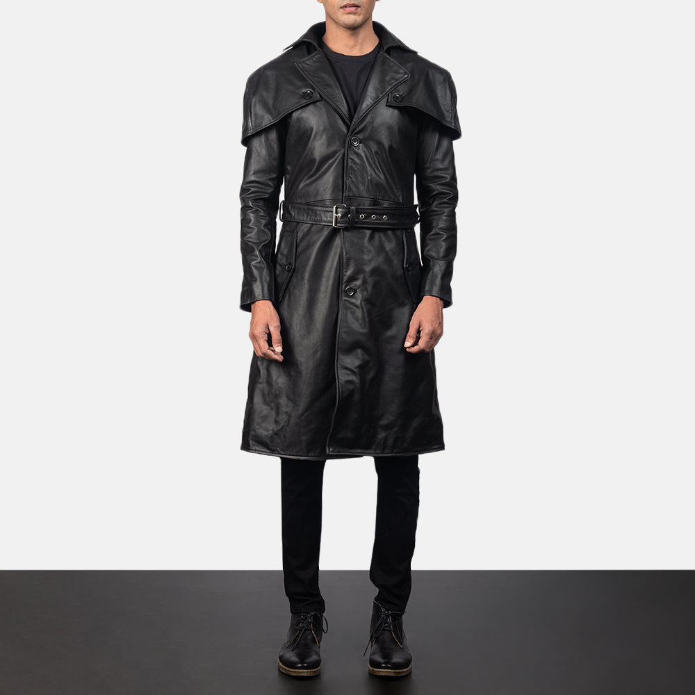 
Black Cowhide Leather Trench Coat - Вид сзади, подчеркивающий посадку по плечам и ровный край