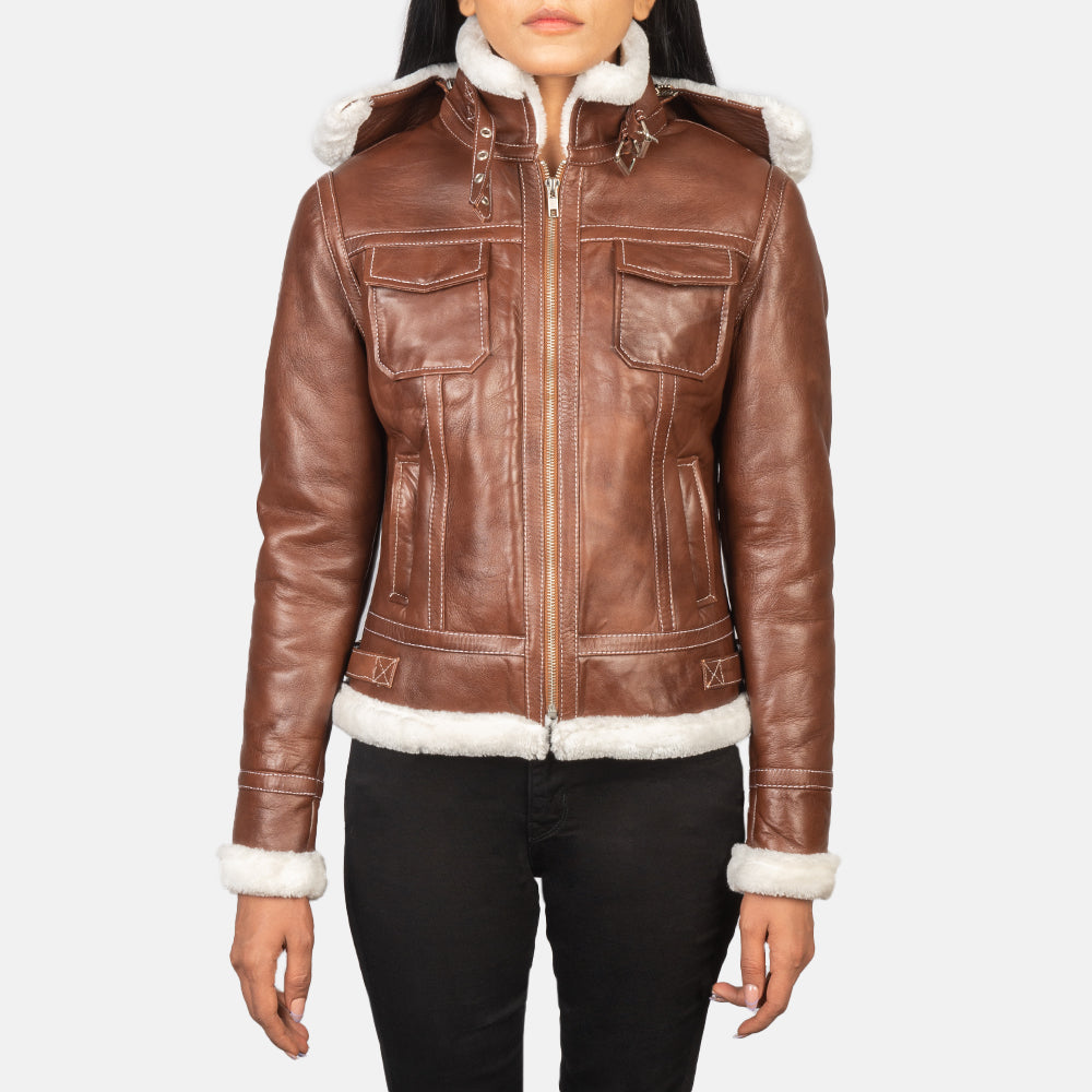 
Fiona Brown Hooded Shearling Leather Jacket in Brown Sheepskin Snuffed - Вид спереди и приталенный силуэт | Купить в официальном онлайн-магазине