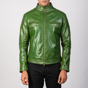 
Gatsby Quilted Green Leather Biker Jacket - Вид сбоку, демонстрирующий эргономичный крой рукава