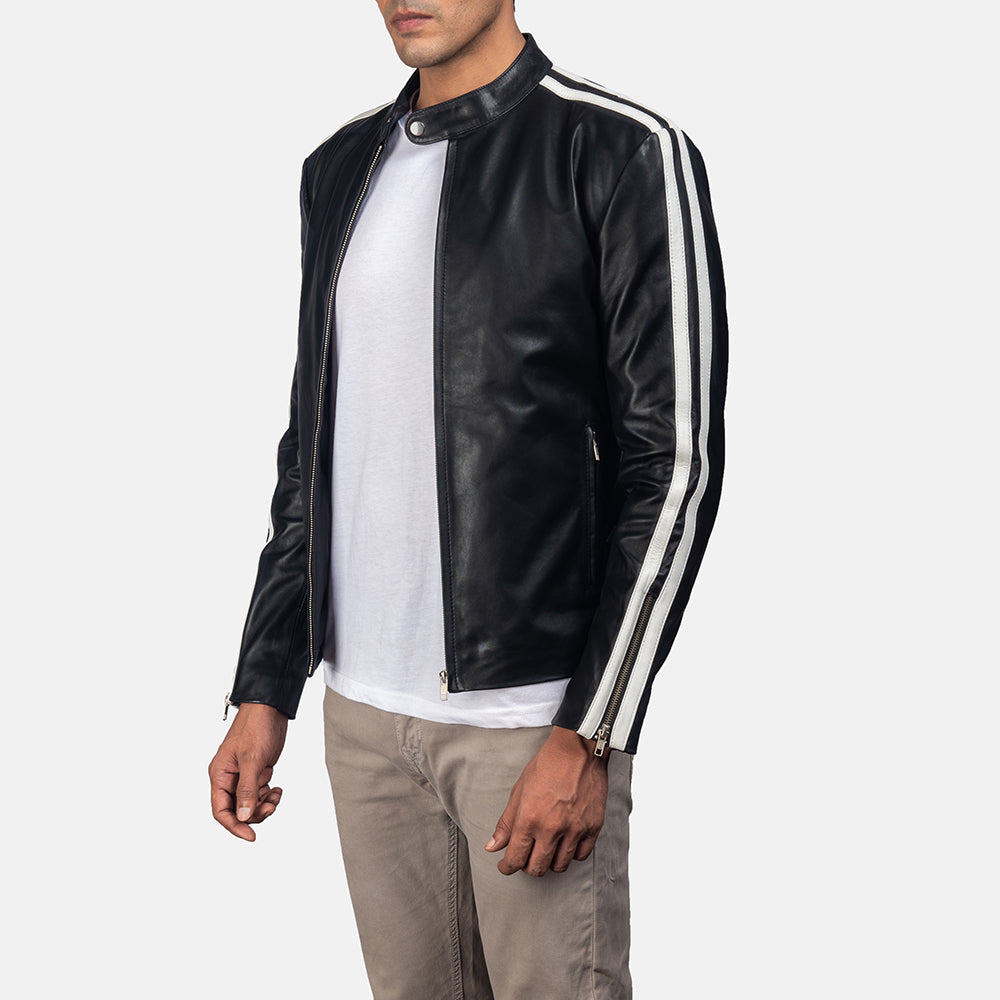 
Black & White Cowhide Leather Biker Jacket - Вид сзади, подчеркивающий посадку по плечам и ровный край