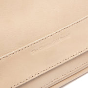 
Solid Antique Brass Hardware & Heavy-Duty Dual Zipper Detail on Ann Кожаная сумка-кроссбоди