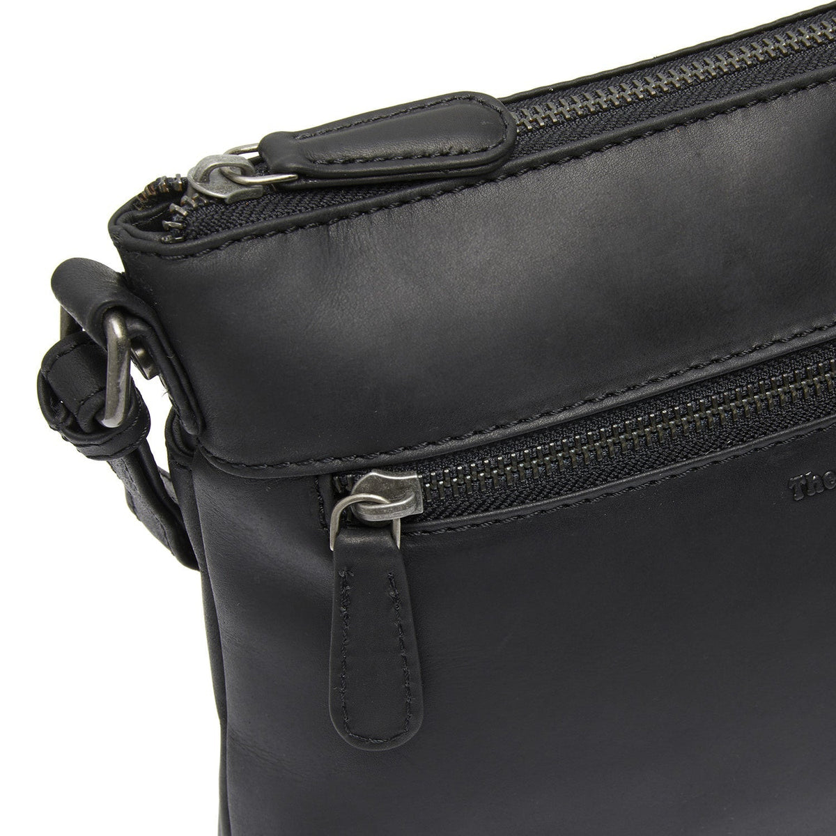 
Classic 100% Full-Grain leather Bag - Вид сзади с усиленными кожаными ремнями и прострочкой