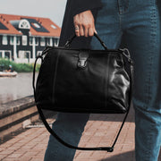 
Classic 100% Full-Grain leather Goods - Вид сзади, подчеркивающий посадку по плечам и ровный край