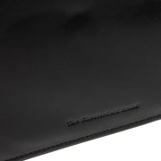 
Крупный план деталей of Classic Collar & Heavy-Duty Zipper Hardware on Leather Portfolio Moreton для Женщин для Женщин