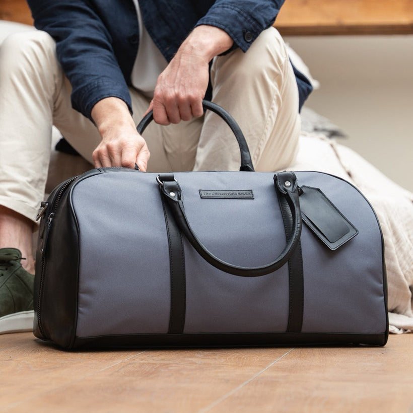 Tornio Full-Grain Leather Weekender Bag женская