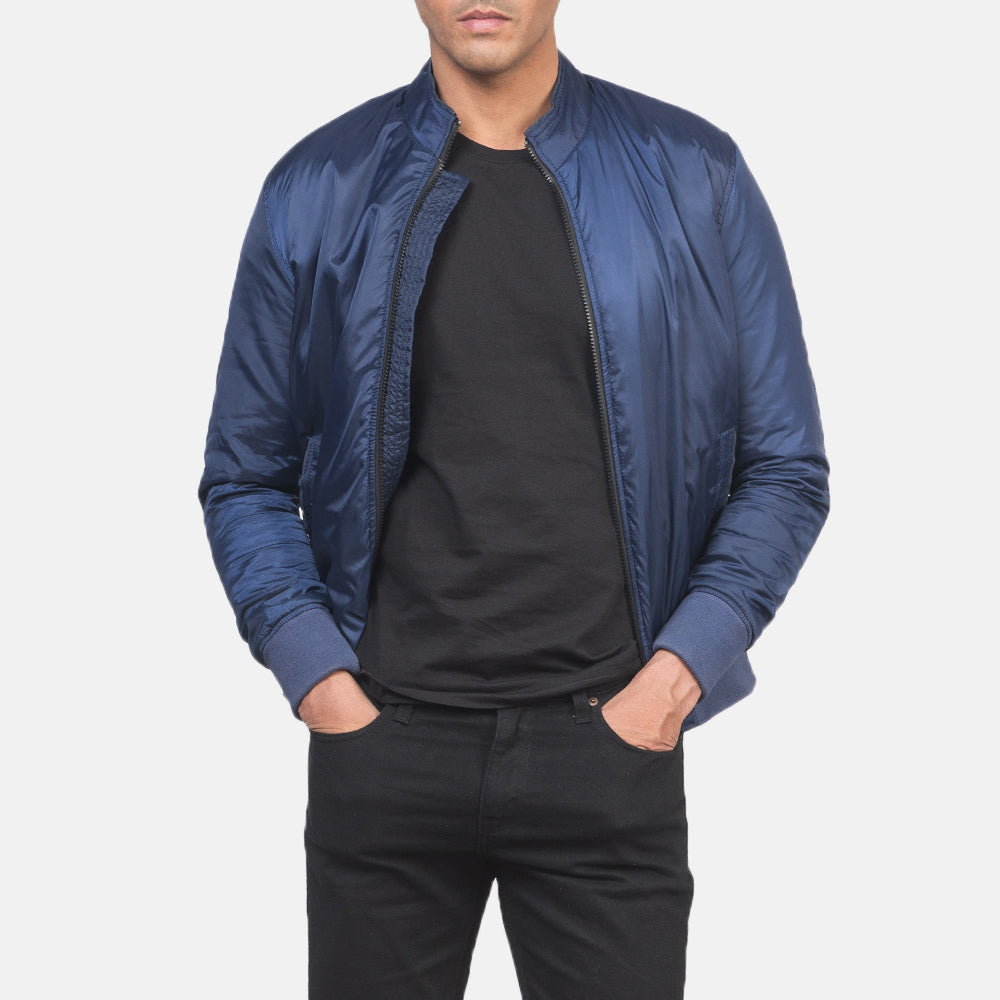 
Вид подкладки Showing Viscose lining & Два функциональных внутренних кармана