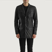 
Крупный план деталей of Band & Button Hardware on Ray Cutler Black Leather Blazer