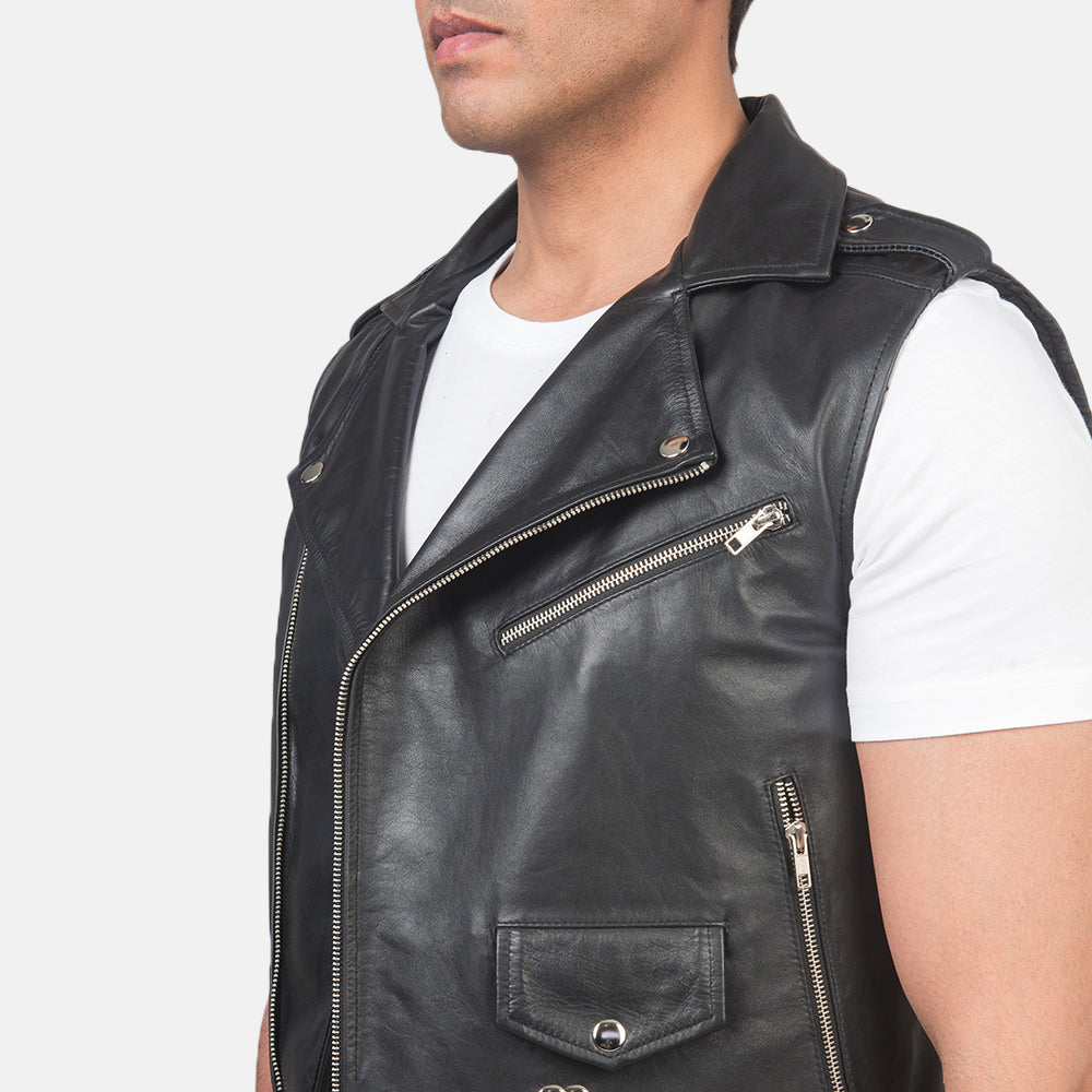 
Вид подкладки Showing Quilted Polyester Lining & Два функциональных внутренних кармана