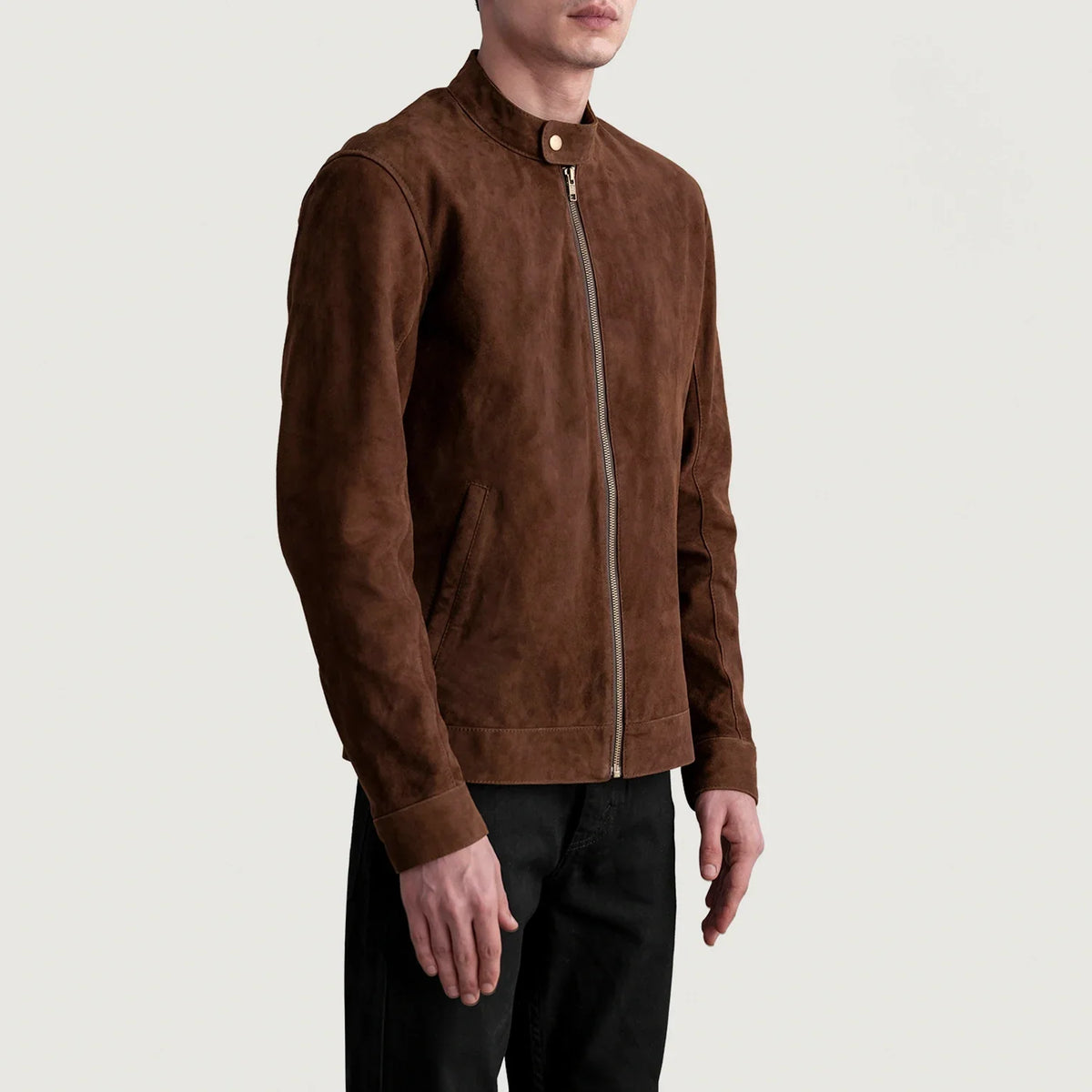 
Brown Goatskin Suede Biker Jacket - Вид сзади, подчеркивающий посадку по плечам и ровный край